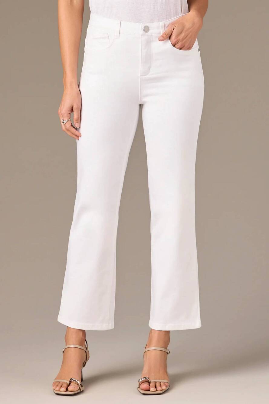 NEW WIT & WISDOM bennett barely bootcut jeans in optic white